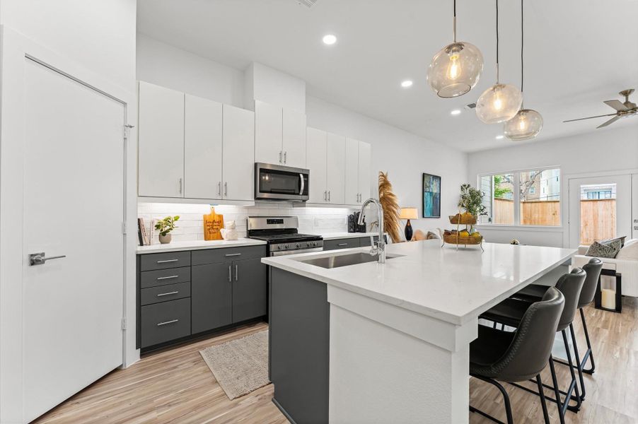 Open Kitchen with island Open Kitchen with island