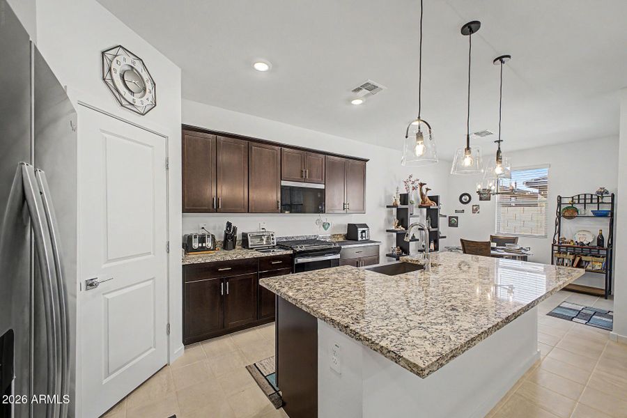 21 - Desert Hollow 16014 21 - Desert Hollow 16014