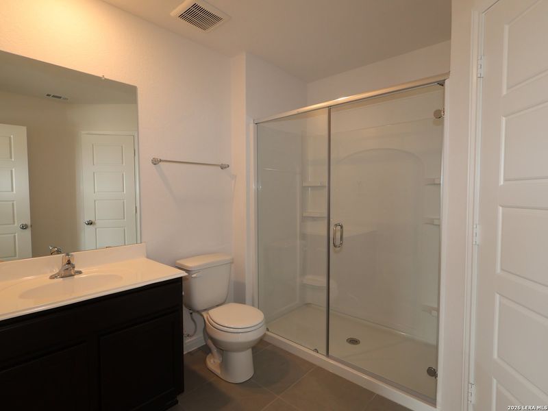 Furnished interior view inside a new home in Hickory Ridge, Elmendorf (Image 18). Furnished interior view inside a new home in Hickory Ridge, Elmendorf (Image 18).