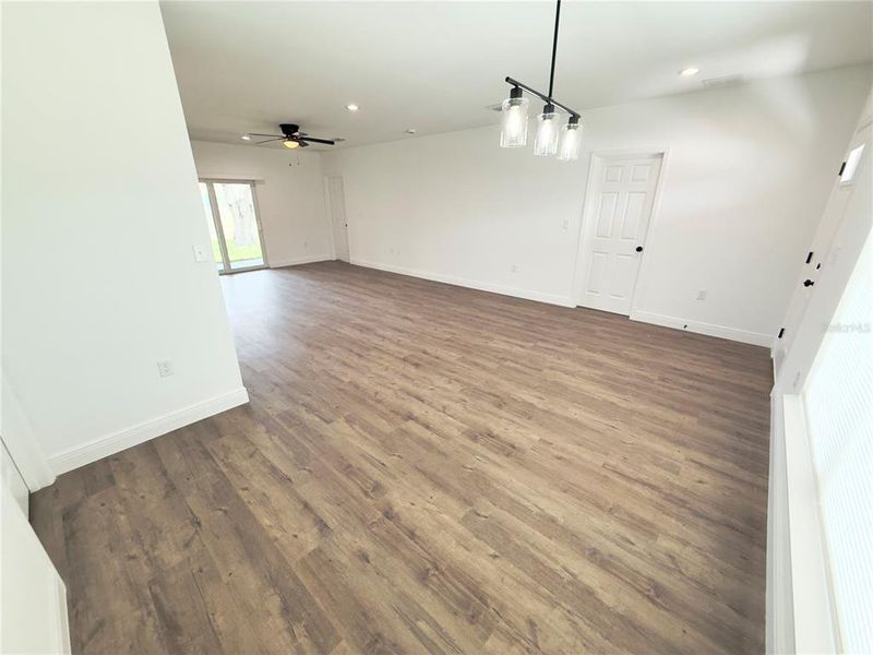 Spacious, unfurnished interior of a new home in , Port Charlotte (Image 30).