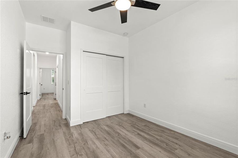 Spacious, unfurnished interior of a new home in , Sanford (Image 18).