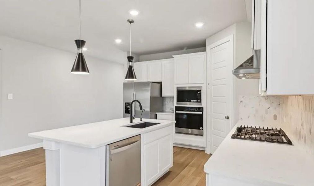 Photo is not of the actual home, but is an inspirational photo of builder’s model home and may depict options, furnishings, and/or decorator features that are not included Photo is not of the actual home, but is an inspirational photo of builder’s model home and may depict options, furnishings, and/or decorator features that are not included