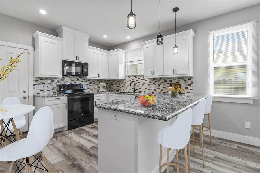 Furnished interior view inside a new home in , Denison (Image 7).