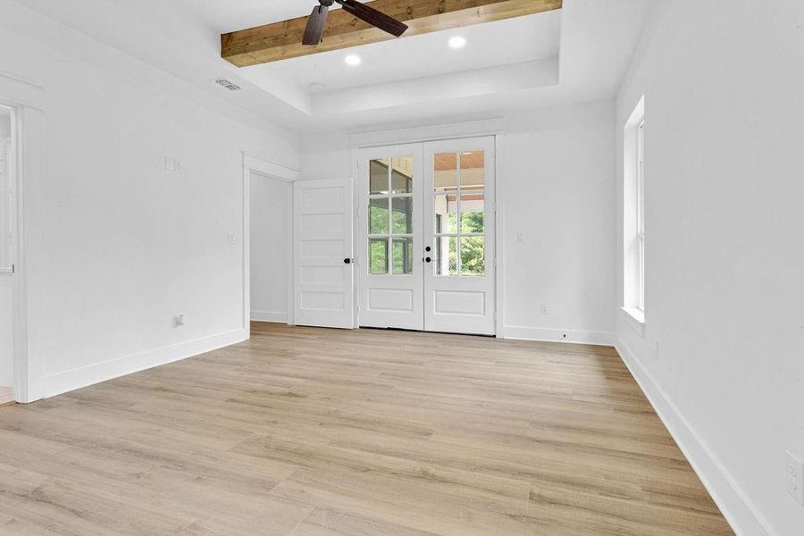 Spacious, unfurnished interior of a new home in , Hideaway (Image 24).