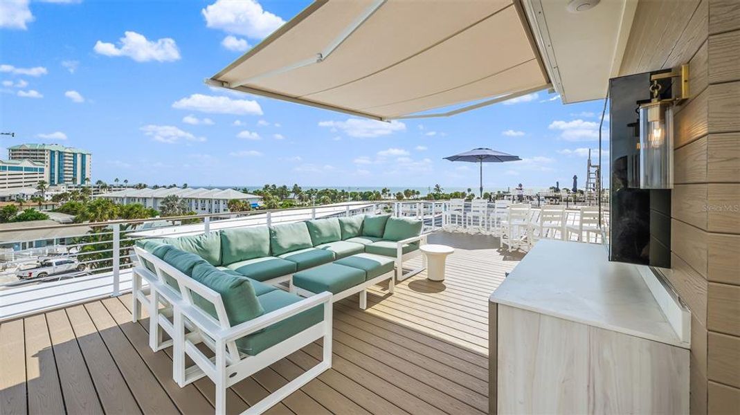 Exterior details and patio area of a home in , Sarasota (Image 27).