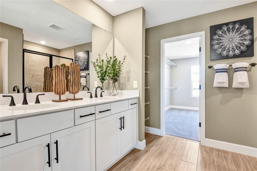 Furnished interior view inside a new home in Seaport Village, Tavares (Image 7).