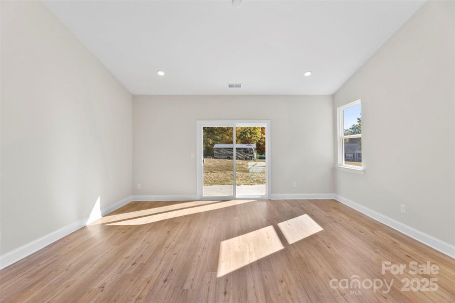 Spacious, unfurnished interior of a new home in , Monroe (Image 17).