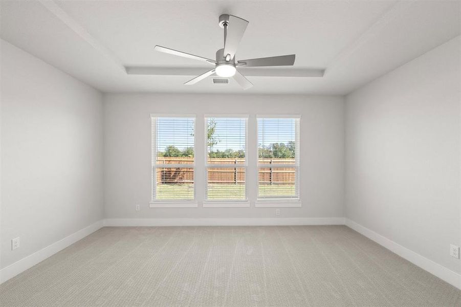 Spacious, unfurnished interior of a new home in Oaks of North Grove, Waxahachie (Image 25).