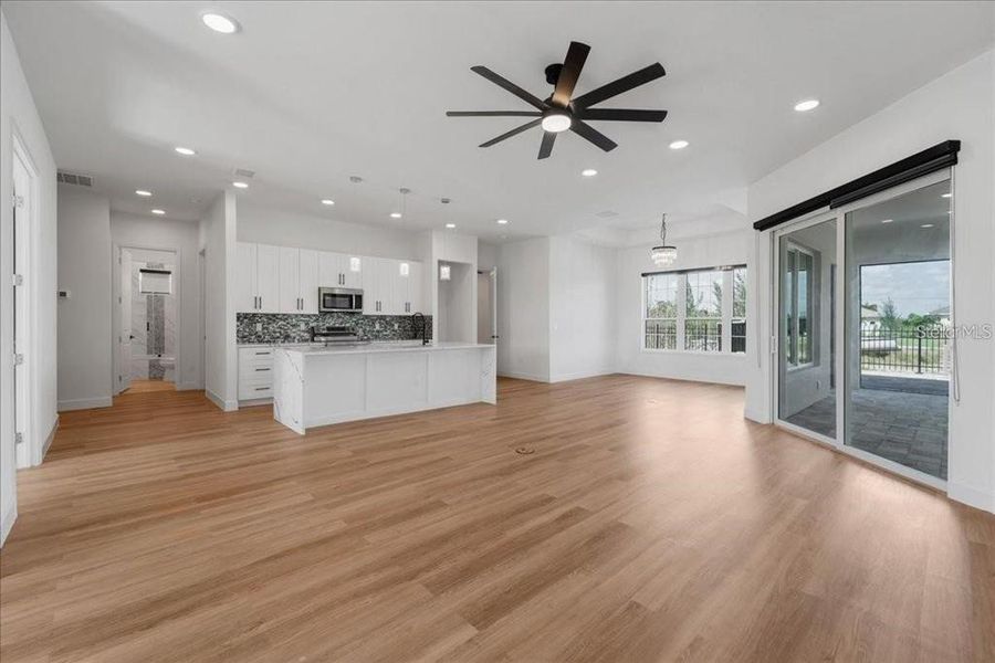 Spacious, unfurnished interior of a new home in , Port Charlotte (Image 57).