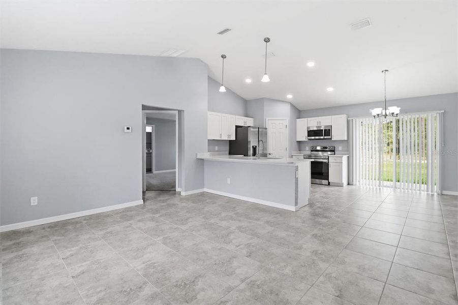 Spacious, unfurnished interior of a new home in , Dunnellon (Image 31). Spacious, unfurnished interior of a new home in , Dunnellon (Image 31).