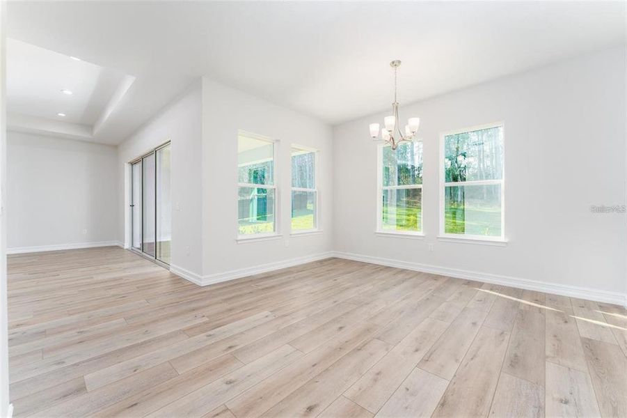 Spacious, unfurnished interior of a new home in Southern Hills Plantation, Brooksville (Image 17).