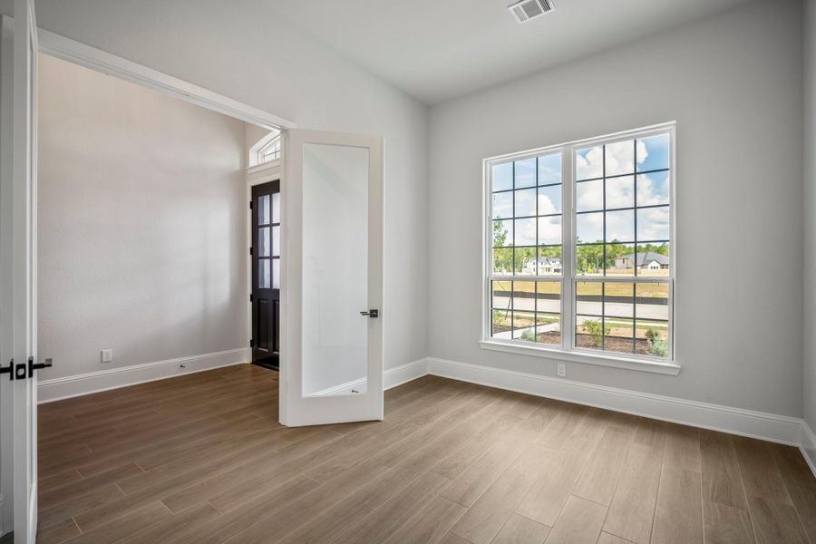 Spacious, unfurnished interior of a new home in Colton, Todd Mission (Image 20). Spacious, unfurnished interior of a new home in Colton, Todd Mission (Image 20).