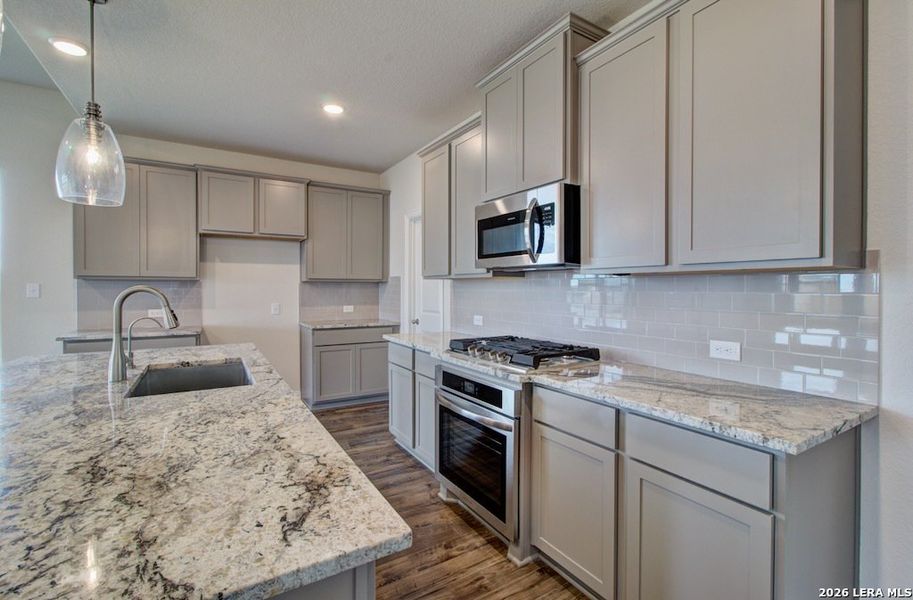 Furnished interior view inside a new home in Stream Waters, Seguin (Image 10).