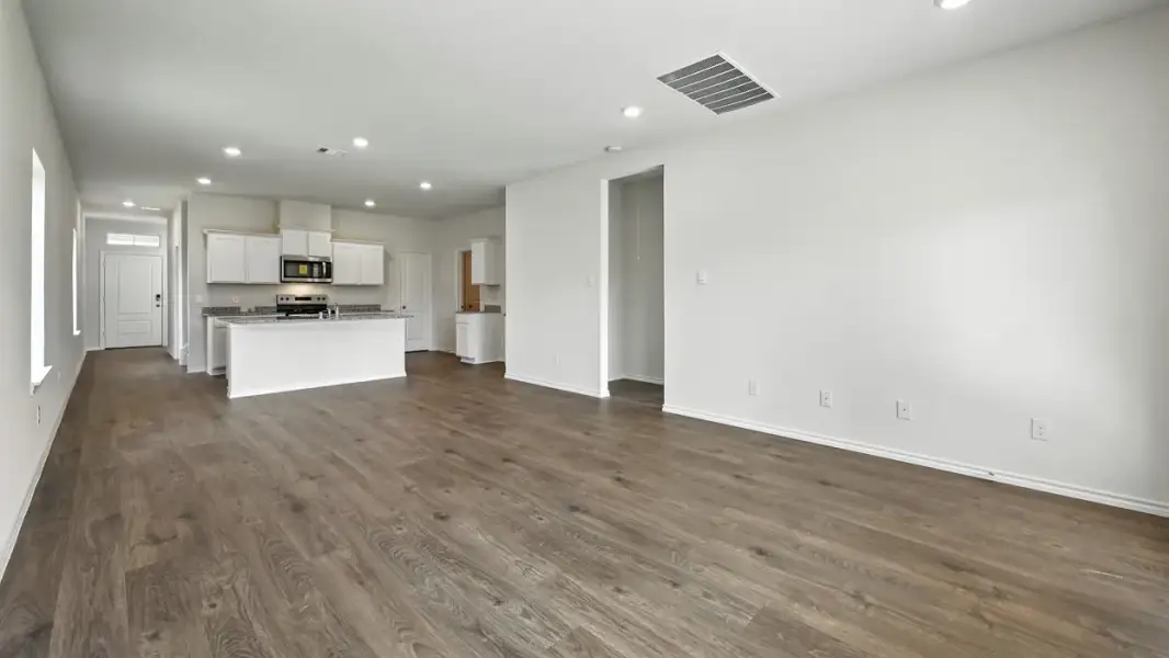Spacious, unfurnished interior of a new home in Northspur, Terrell (Image 29). Spacious, unfurnished interior of a new home in Northspur, Terrell (Image 29).