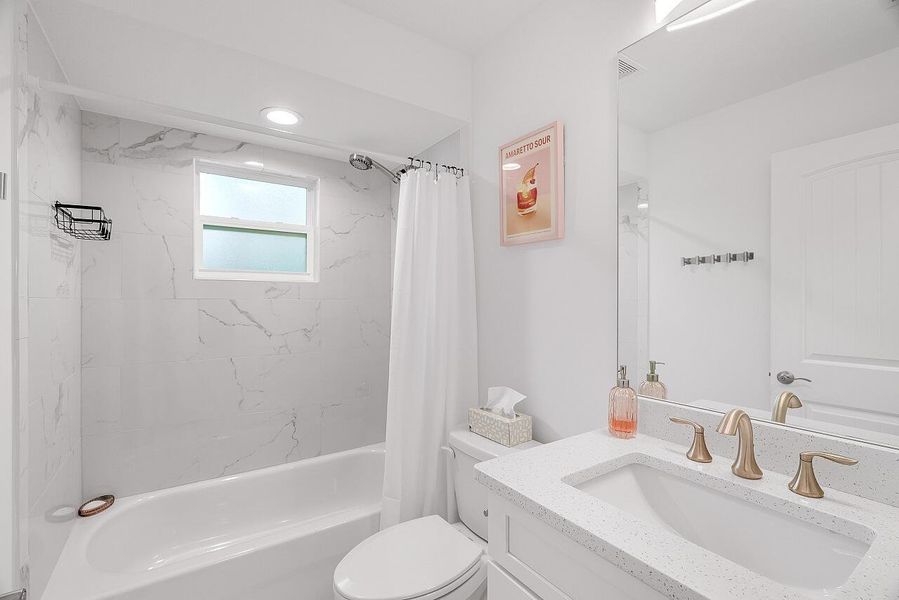 Furnished interior view inside a new home in , Vero Beach (Image 15). Furnished interior view inside a new home in , Vero Beach (Image 15).