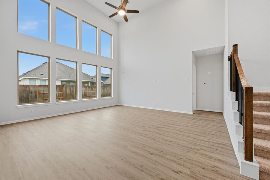 Spacious, unfurnished interior of a new home in Canterra Creek  60', Iowa Colony (Image 20).