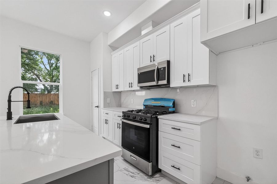 Furnished interior view inside a new home in , Houston (Image 7).