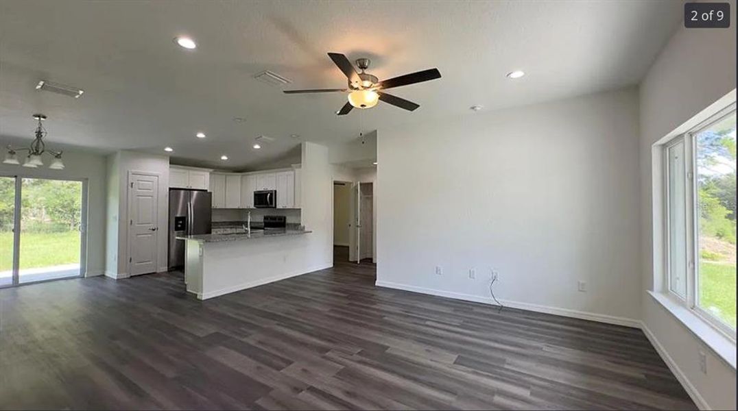 Spacious, unfurnished interior of a new home in , Ocklawaha (Image 5).