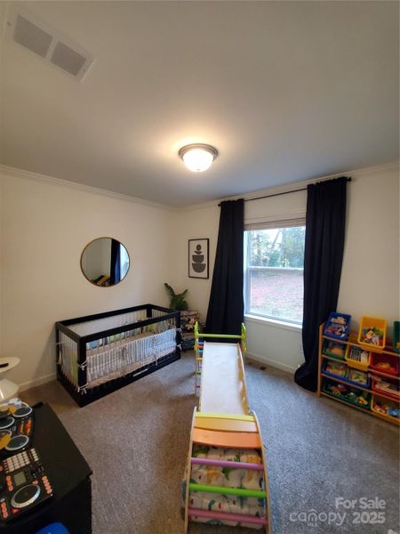 Image 38 of a home in .