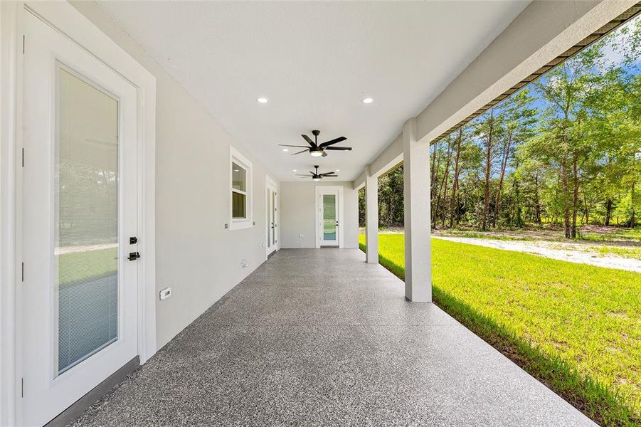 Exterior details and patio area of a home in , Ocala (Image 36). Exterior details and patio area of a home in , Ocala (Image 36).