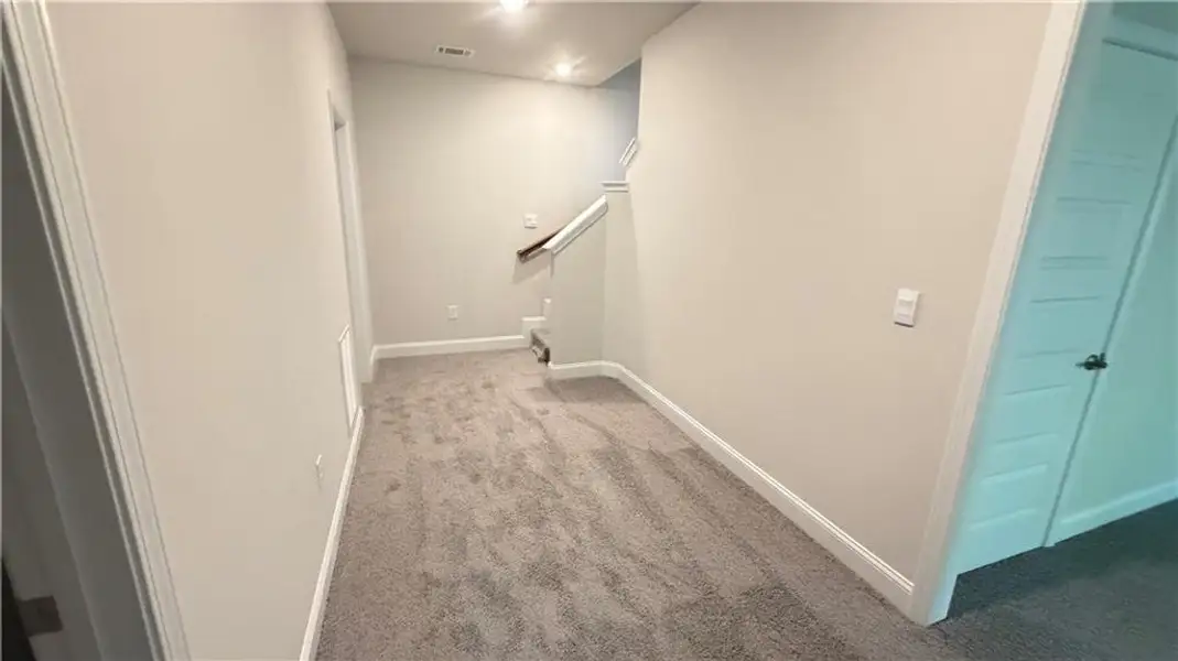 Spacious, unfurnished interior of a new home in Habersham Meadows, Demorest (Image 39).