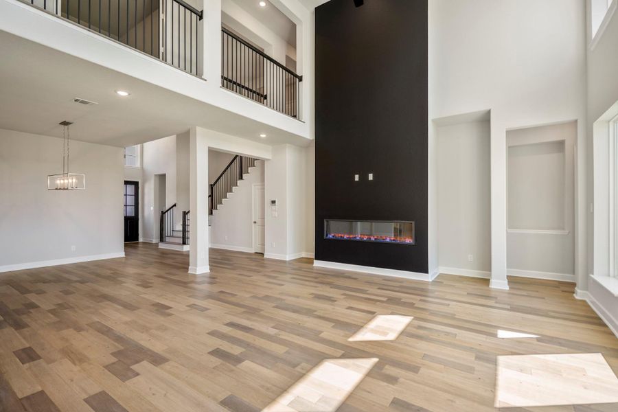 Spacious, unfurnished interior of a new home in Sienna 70' Lots, Missouri City (Image 40). Spacious, unfurnished interior of a new home in Sienna 70' Lots, Missouri City (Image 40).