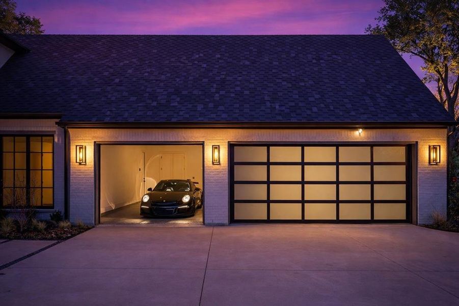 oversized 3 car Garage