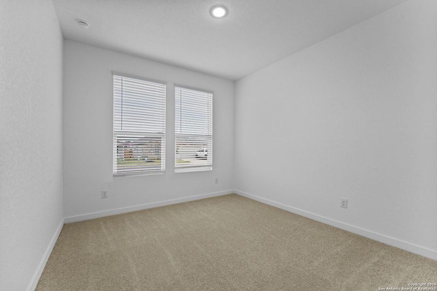 Spacious, unfurnished interior of a new home in Parkside: Coastline Collection, New Braunfels (Image 23).