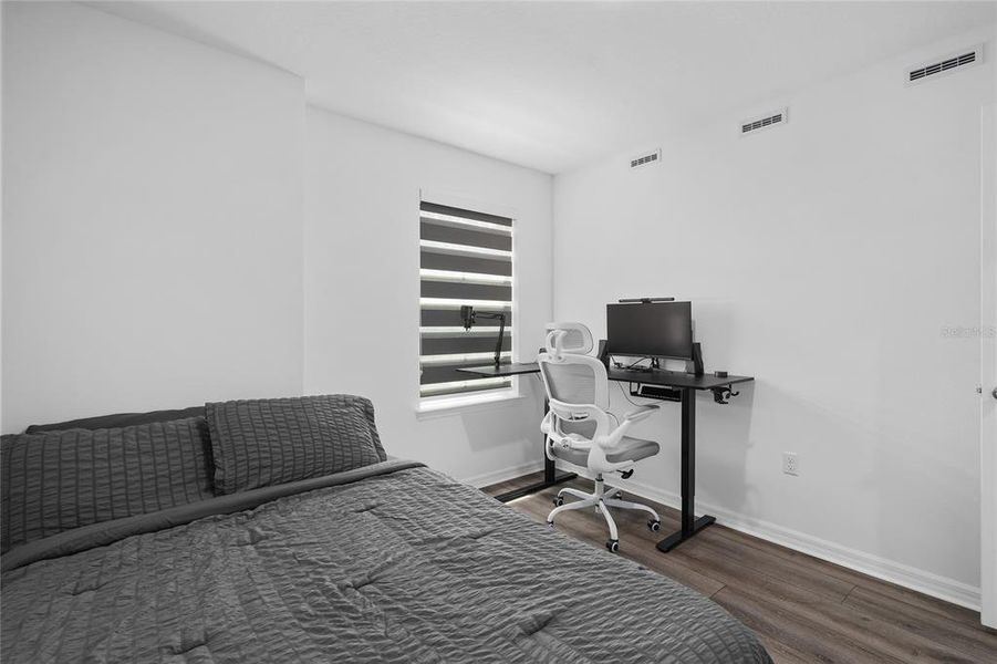 Furnished interior view inside a new home in Aulin Square, Oviedo (Image 14).