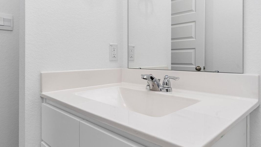 Close-up of interior finishes inside a home in Caldwell Crossing, Iowa Colony (Image 12). Close-up of interior finishes inside a home in Caldwell Crossing, Iowa Colony (Image 12).