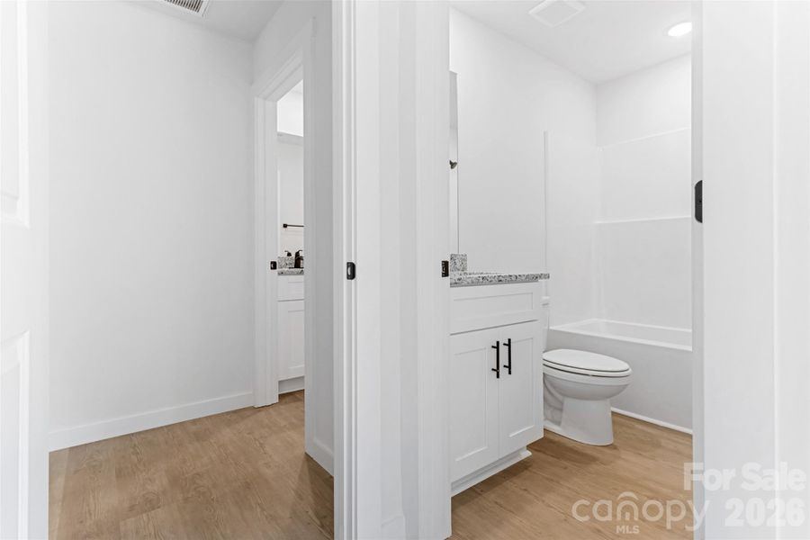 Image 18 of a home in .