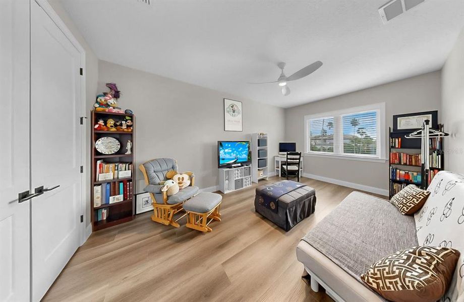 Furnished interior view inside a new home in , Apollo Beach (Image 26).
