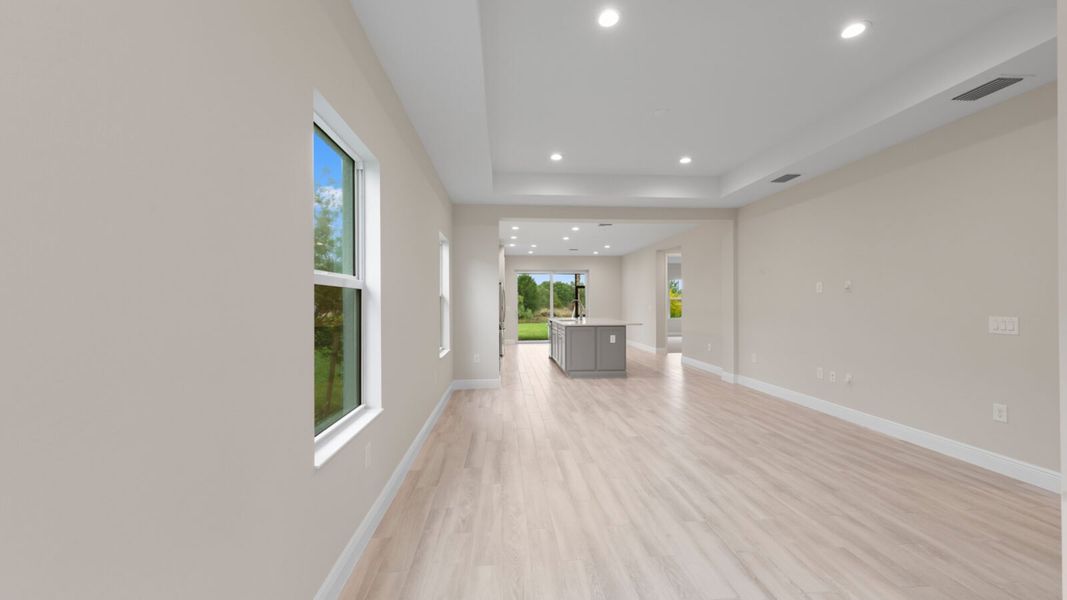 Spacious, unfurnished interior of a new home in Verandah, Fort Myers (Image 15).
