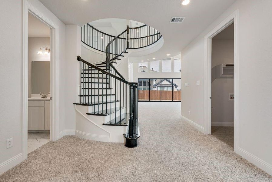 Spacious, unfurnished interior of a new home in Cedar Ridge Estates, Grand Prairie (Image 29). Spacious, unfurnished interior of a new home in Cedar Ridge Estates, Grand Prairie (Image 29).