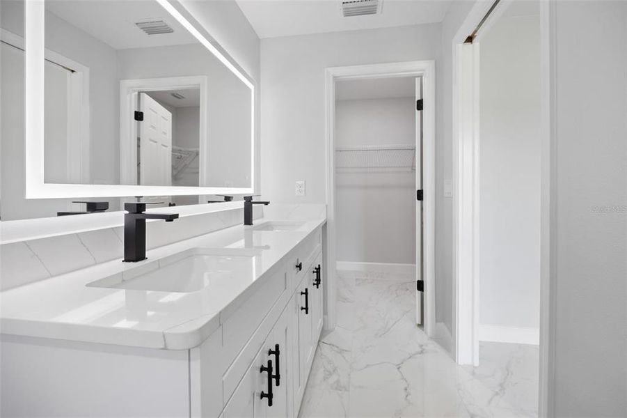 Furnished interior view inside a new home in , Dunnellon (Image 4).