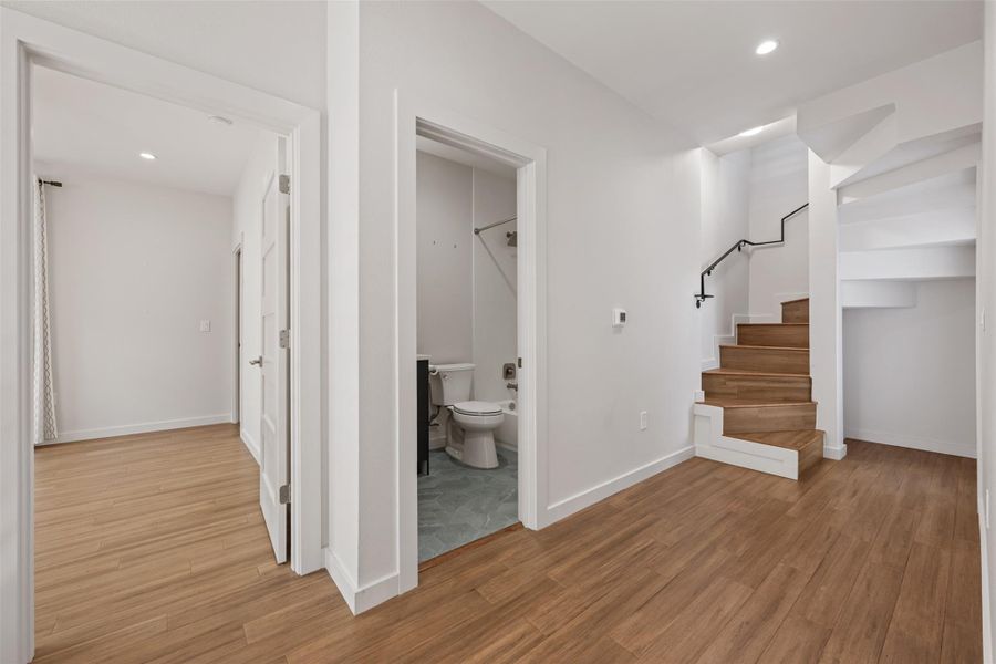 Spacious, unfurnished interior of a new home in , Austin (Image 30).