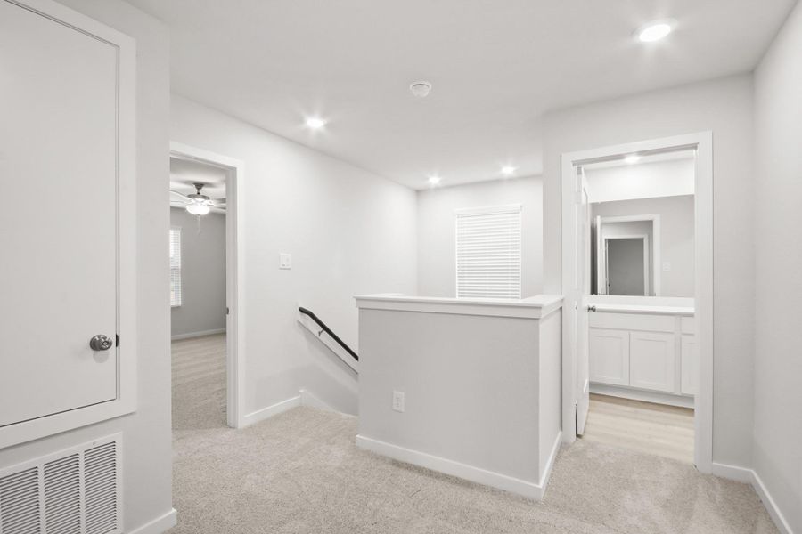 Image 26 of a home in Lakes at Black Oak.