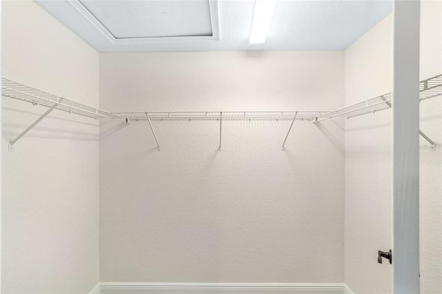 Spacious, unfurnished interior of a new home in , Ocala (Image 24).