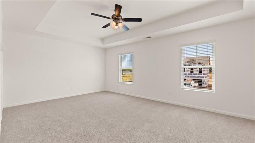 Spacious, unfurnished interior of a new home in Fox Crossing, Griffin (Image 18).