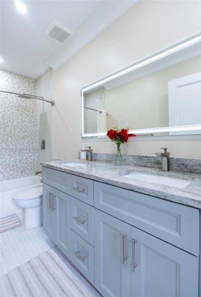 Furnished interior view inside a new home in , Parkland (Image 37).