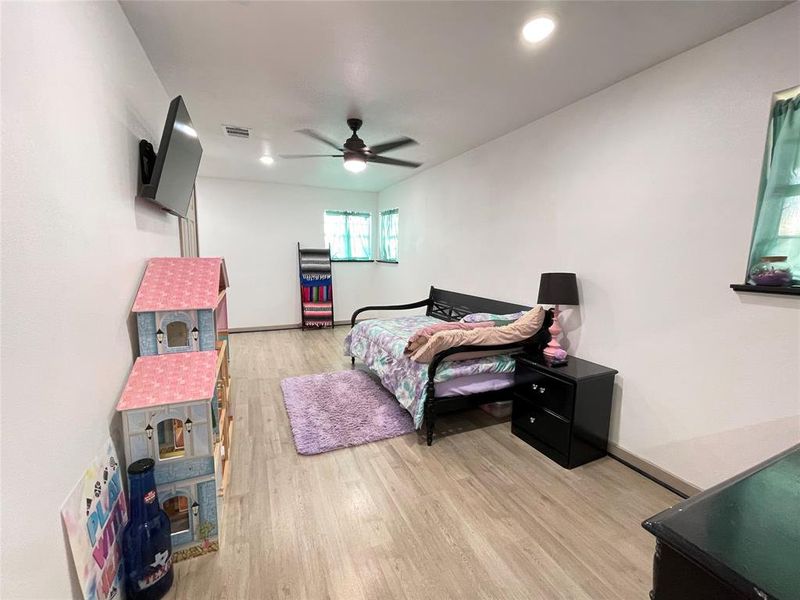 Furnished interior view inside a new home in , Bullard (Image 15). Furnished interior view inside a new home in , Bullard (Image 15).