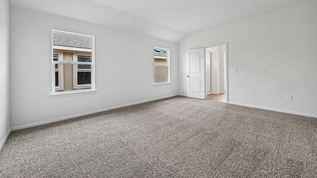Spacious, unfurnished interior of a new home in Bar W Ranch, Leander (Image 37).