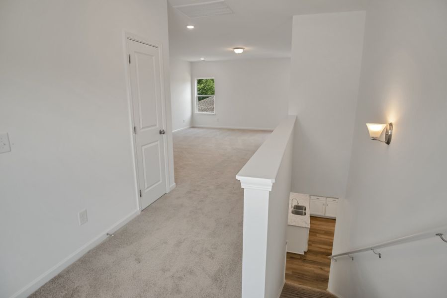Spacious, unfurnished interior of a new home in Marlin Pointe, White House (Image 38). Spacious, unfurnished interior of a new home in Marlin Pointe, White House (Image 38).