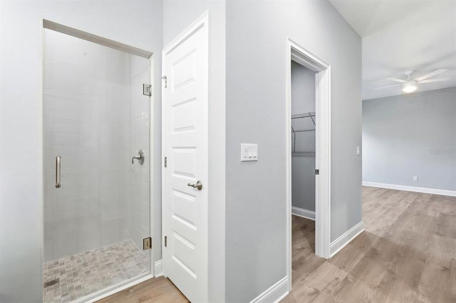 Spacious, unfurnished interior of a new home in , New Smyrna Beach (Image 47).