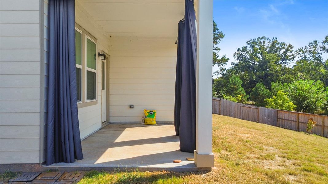 Exterior details and patio area of a home in Chapel Run, Montgomery (Image 4). Exterior details and patio area of a home in Chapel Run, Montgomery (Image 4).