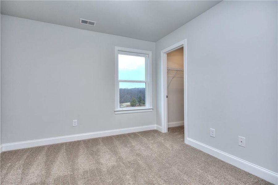 Spacious, unfurnished interior of a new home in , Homer (Image 24).