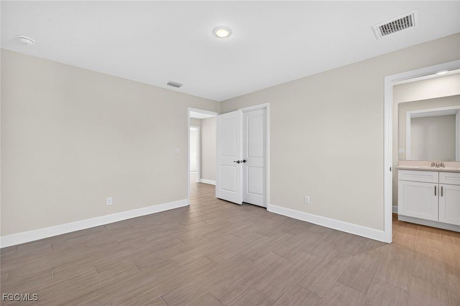 Spacious, unfurnished interior of a new home in Cape Coral, Cape Coral (Image 23). Spacious, unfurnished interior of a new home in Cape Coral, Cape Coral (Image 23).