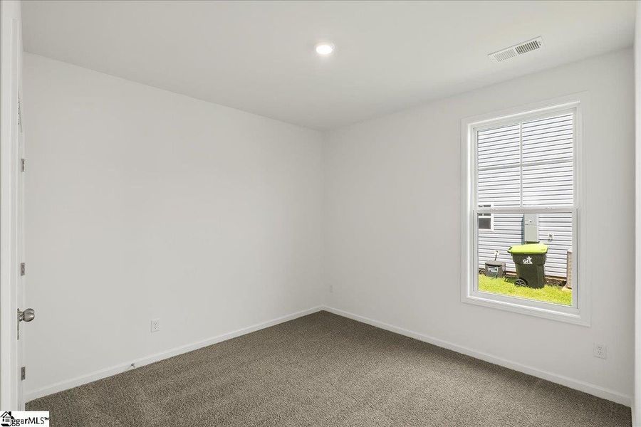 Spacious, unfurnished interior of a new home in Lynbrook, Boiling Springs (Image 19). Spacious, unfurnished interior of a new home in Lynbrook, Boiling Springs (Image 19).