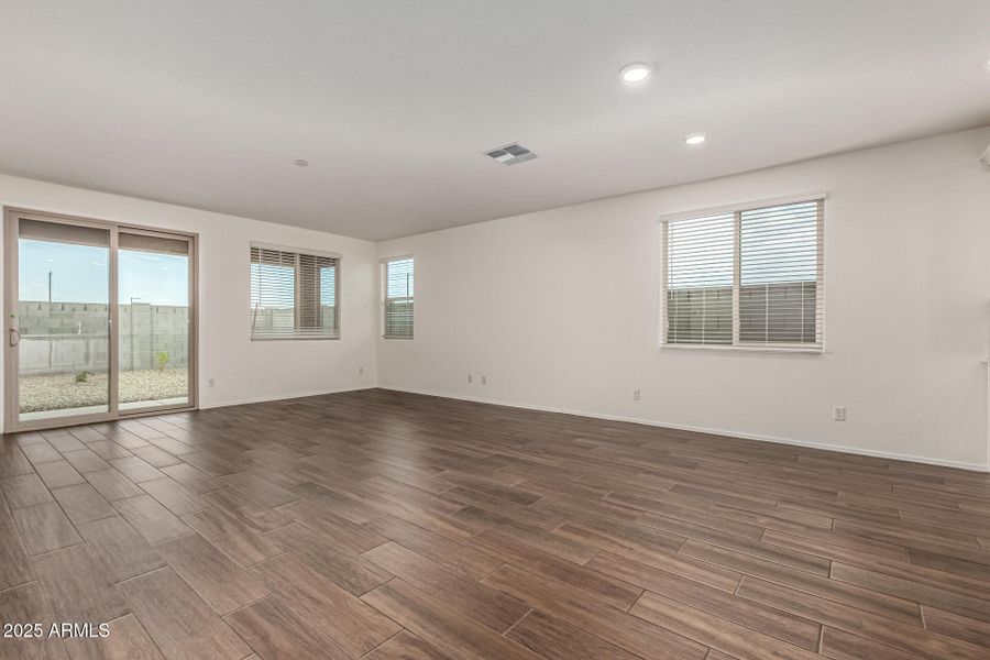 7 - Soft Wind 7 - Soft Wind