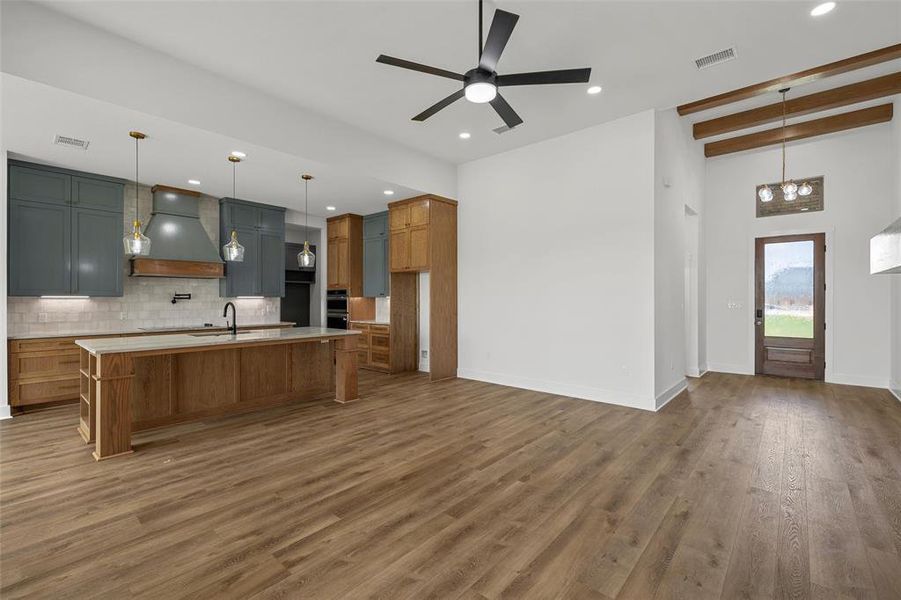 Image 34 of a home in .